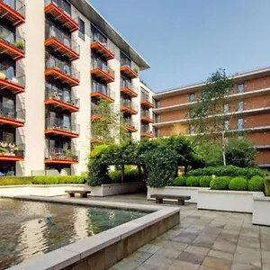 Apartment Your Riverside 2 With Private Balcony, London