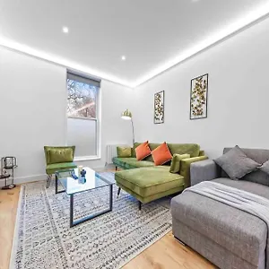 Apartment 2br Flat For 6 In Central Lr2, London